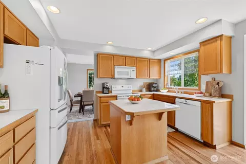 Kitchen - 10423 30th Dr SE, Everett, WA 98208 photo 1 of 3