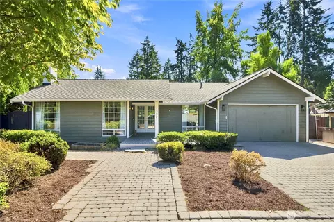 17921 NE 27th St, Redmond, WA 98052