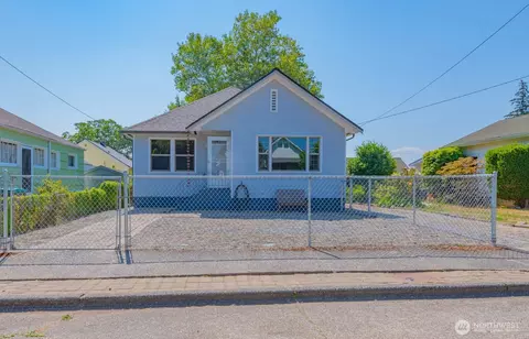 2007 9th St, Bremerton, WA 98337
