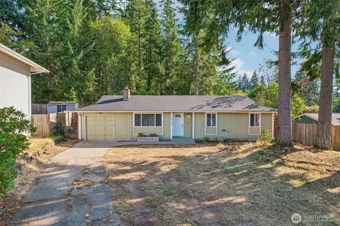 3418 SE Azalea Ave, Port Orchard, WA 98366