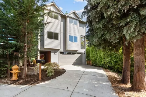 4812 S Frontenac St, Seattle, WA 98118