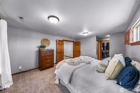 Bedroom - 3395 Mack Rd, Everson, WA 98247 photo 2 of 5