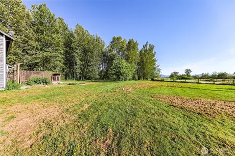 Exterior - 3395 Mack Rd, Everson, WA 98247 photo 6 of 7