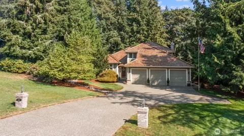 13022 205th Pl SE, Issaquah, WA 98027