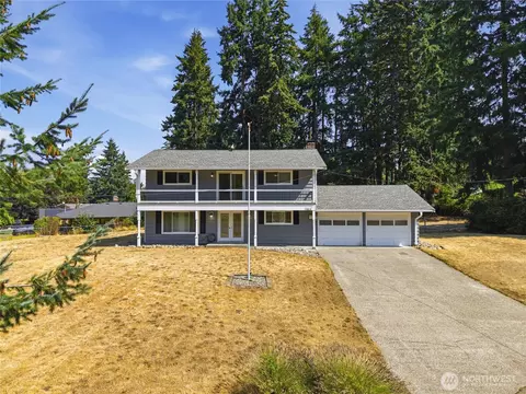 7804 Bobcat Dr SE, Lacey, WA 98503