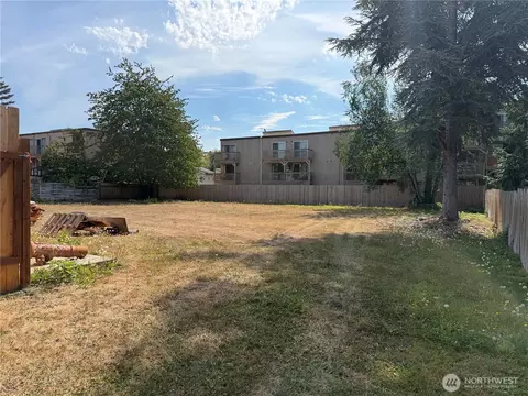 2913 Alderwood Ave, Bellingham, WA 98225