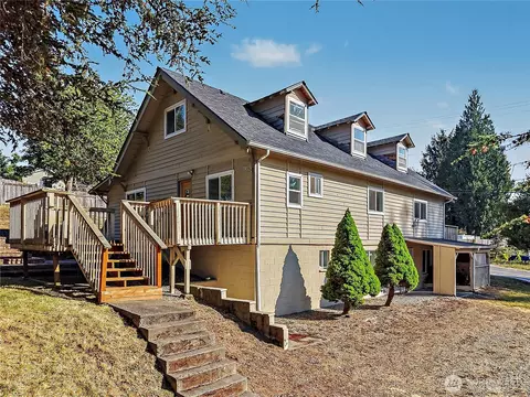 25010 Morgan St, Black Diamond, WA 98010