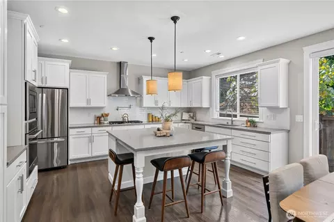 Kitchen - 10833 NE 190th Pl, Bothell, WA 98011 photo 1 of 4