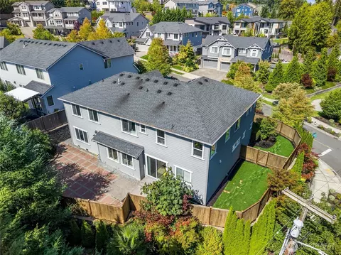 View/Area - 10833 NE 190th Pl, Bothell, WA 98011 photo 2 of 5