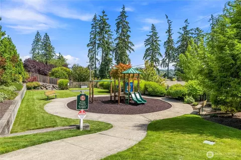 View/Area - 10833 NE 190th Pl, Bothell, WA 98011 photo 3 of 5