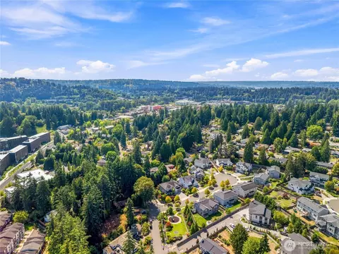 View/Area - 10833 NE 190th Pl, Bothell, WA 98011 photo 4 of 5