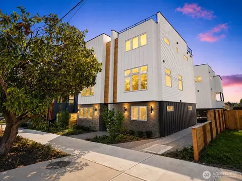 1131 NW B Nw 60th St, Seattle, WA 98107