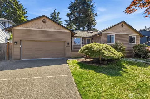 19808 137th Ave SE, Renton, WA 98058