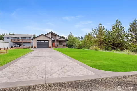 31604 G St, Ocean Park, WA 98640