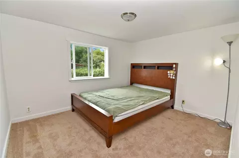 Bedroom - 18268 Colony Rd, Bow, WA 98232 photo 1 of 8