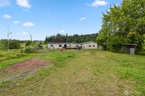 Exterior - 18268 Colony Rd, Bow, WA 98232 photo 8 of 12