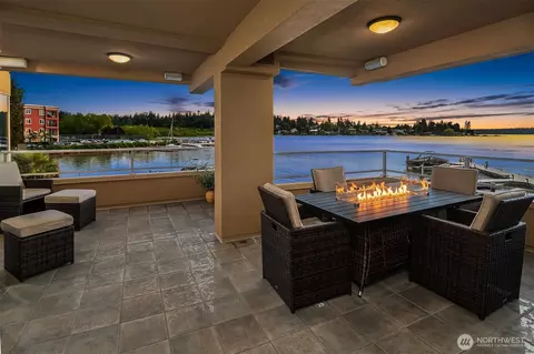 4511 Lake Washington Blvd NE #2, Kirkland, WA 98033