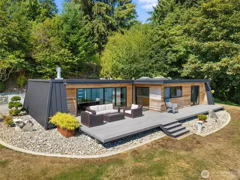 4811 Sunrise Beach Rd NW, Olympia, WA 98502