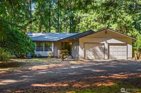 940 9th Ave, Fox Island, WA 98333