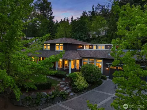 3811 97th Ave NE, Kirkland, WA 98033