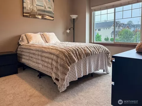 Bedroom - 2824 93rd Pl SE, Everett, WA 98208 photo 4 of 6