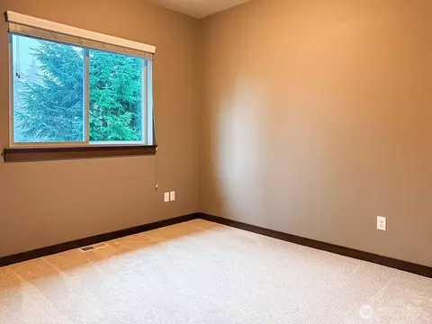 Bedroom - 2824 93rd Pl SE, Everett, WA 98208 photo 6 of 6