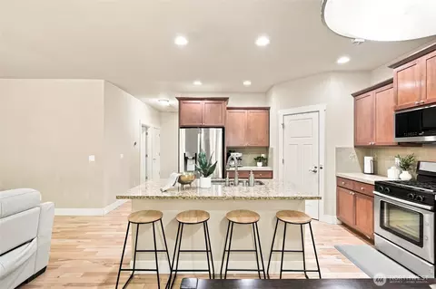 Kitchen - 23119 36th Dr SE, Bothell, WA 98021 photo 4 of 4