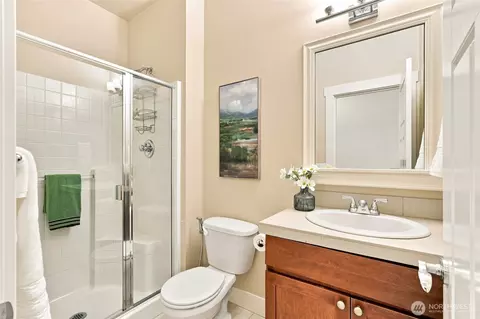 Bath - 23119 36th Dr SE, Bothell, WA 98021 photo 1 of 5