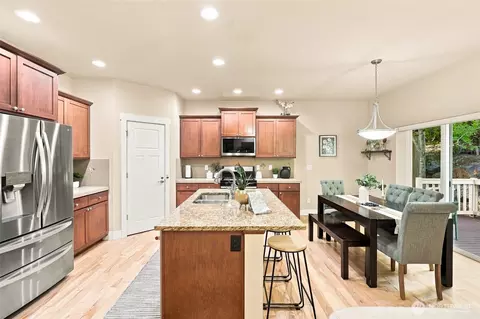 Kitchen - 23119 36th Dr SE, Bothell, WA 98021 photo 2 of 4