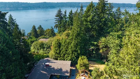 20 Nn 192nd Ave SE, Sammamish, WA 98075