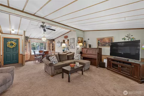 Living - 16211 Hackamore Way E, Greenwater, WA 98022 photo 1 of 2