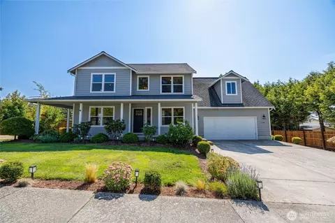 1183 D St, Blaine, WA 98230