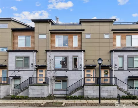 964 7th Ave NE #2.4, Issaquah, WA 98029