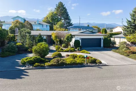 1340 E 8th St, Port Angeles, WA 98362