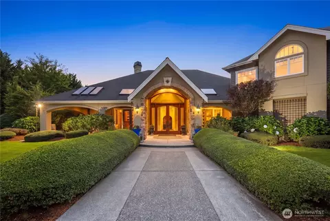 905 250th Ave NE, Sammamish, WA 98074