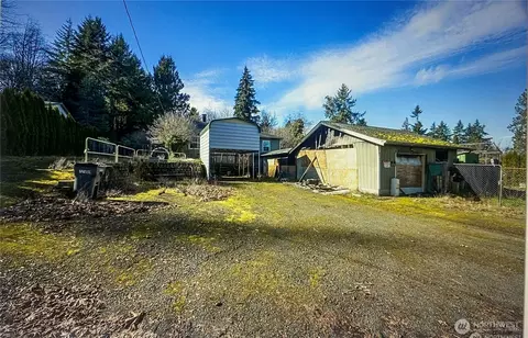 8161 Sandy Rd NE, Bremerton, WA 98311