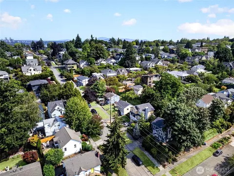 View/Area - 3011 E Pine St, Seattle, WA 98122 photo 1 of 2