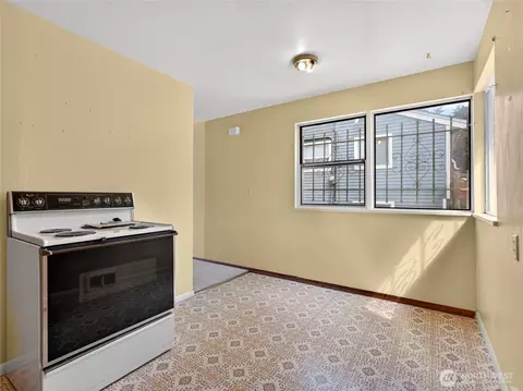 Kitchen - 3011 E Pine St, Seattle, WA 98122 photo 2 of 2