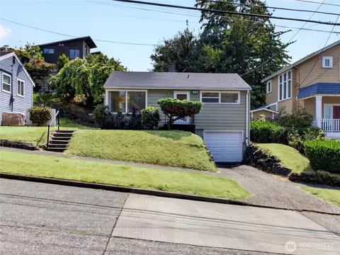 Exterior - 3011 E Pine St, Seattle, WA 98122 photo 2 of 6
