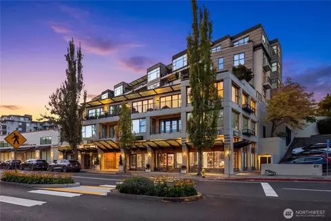 136 Central Way #304, Kirkland, WA 98033