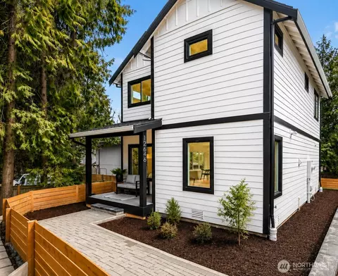 12646 NE 80th St, Kirkland, WA 98033