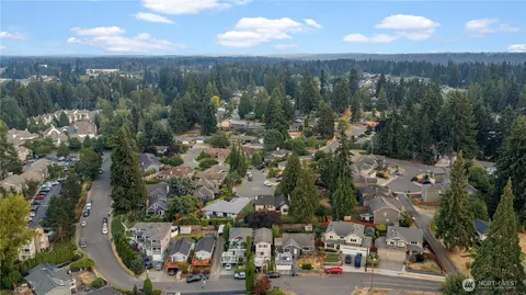 View/Area - 1406 119th Pl SE, Everett, WA 98208 photo 7 of 7