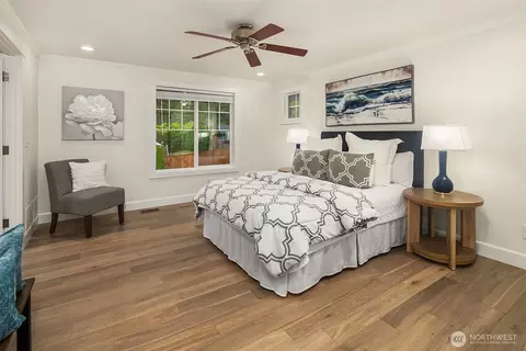 Bedroom - 14828 31st Ave SE, Bothell, WA 98012 photo 2 of 4