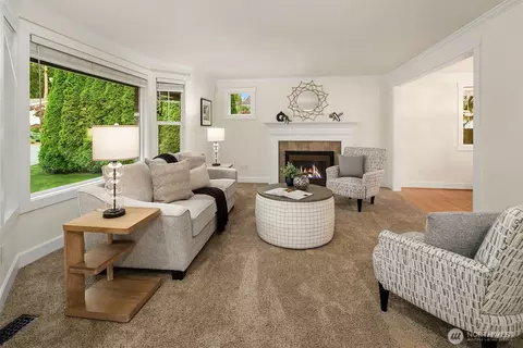 Living - 14828 31st Ave SE, Bothell, WA 98012 photo 1 of 4