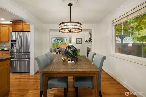 Dining - 14828 31st Ave SE, Bothell, WA 98012 photo 2 of 2