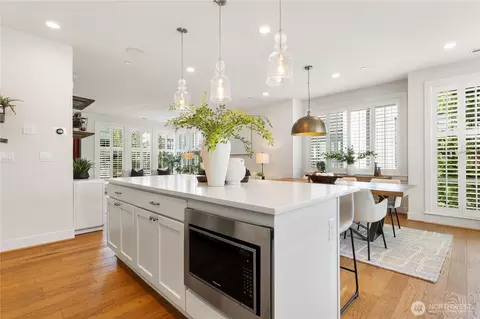 Kitchen - 9717 NE 182nd Pl #A, Bothell, WA 98011 photo 5 of 5