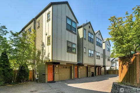 11711 Greenwood Ave N #B, Seattle, WA 98133