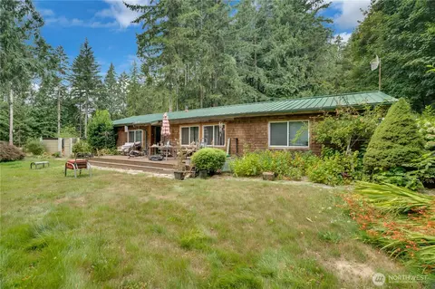6218 159th Avenue Ct NW, Lakebay, WA 98349