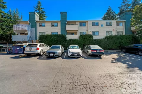 17624 1st Ave S #A302, Burien, WA 98148