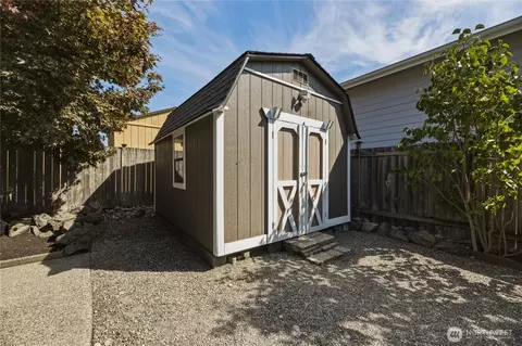 Exterior - 7007 198th St E, Spanaway, WA 98387 photo 5 of 9